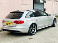 AUDI A4 AVANT