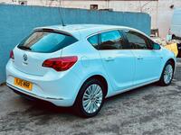 VAUXHALL ASTRA
