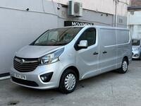 VAUXHALL VIVARO