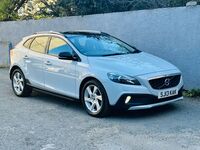 VOLVO V40 CROSS COUNTRY