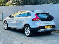 VOLVO V40 CROSS COUNTRY