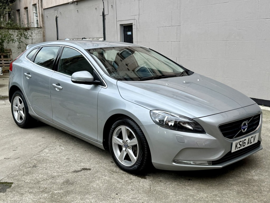 2016 Volvo V40