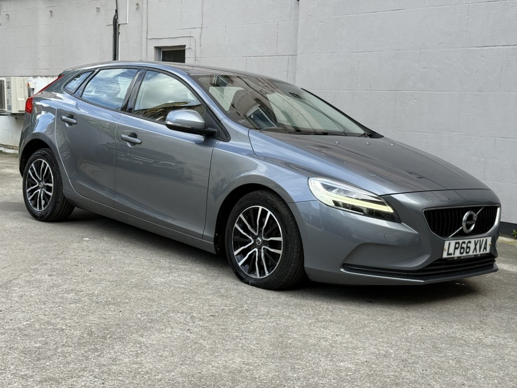 2017 Volvo V40
