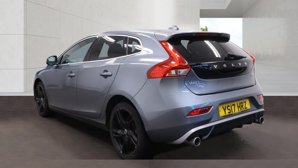 2017 Volvo V40