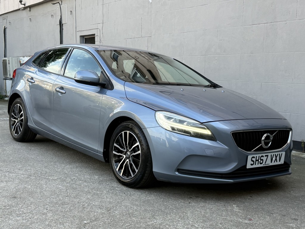 2017 Volvo V40
